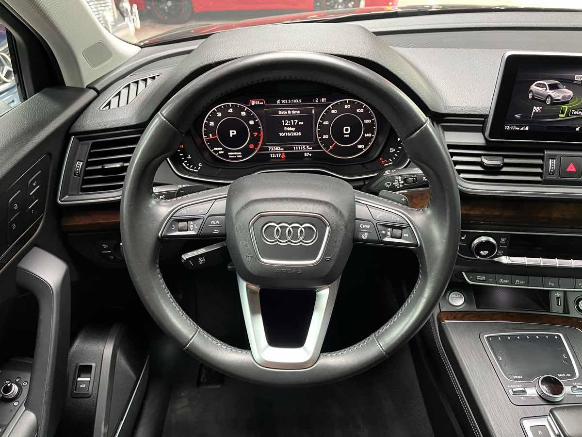 Used 2020 Audi Q5 2.0T Premium Plus w/ Premium Plus Package AWD/4WD image 13