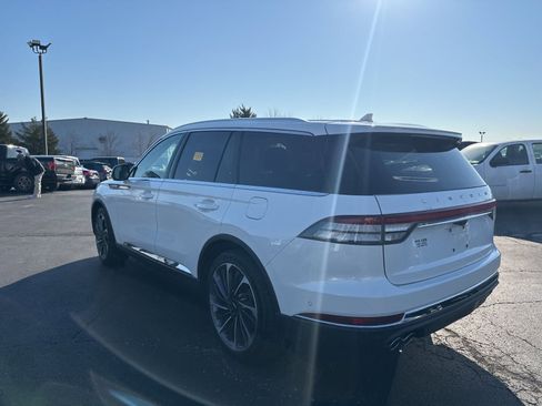 Used 2020 Lincoln Aviator Reserve w/ Equipment Group 202A image 4