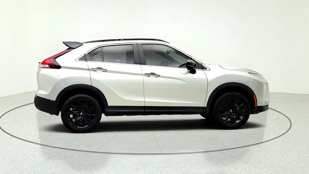 Used 2025 Mitsubishi Eclipse Cross AWD image 4