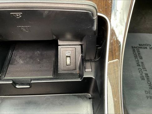 Used 2021 Mercedes-Benz C 300 4MATIC Sedan w/ Premium Package image 16