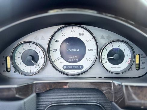 Used 2010 Mercedes-Benz CLS 550 image 15