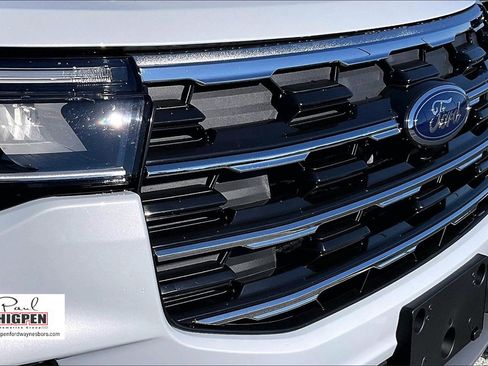 New 2026 Ford Explorer Active w/ Active Comfort Package image 16