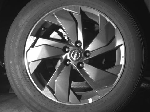 Used 2025 Nissan Rogue SV image 15