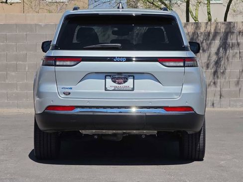 Used 2023 Jeep Grand Cherokee image 8