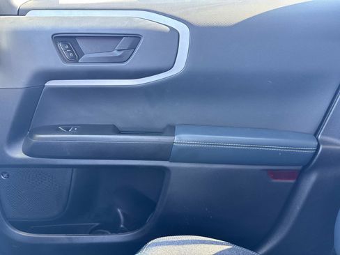 Used 2024 Ford Bronco Sport Outer Banks w/ Tech Package image 22