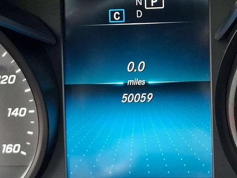 Used 2020 Mercedes-Benz GLC 300 w/ Premium Package image 20
