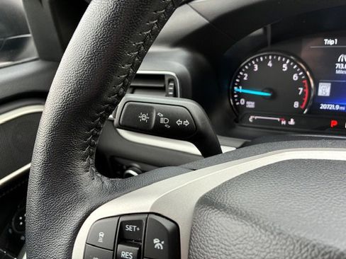 Used 2023 Ford Explorer XLT w/ Equipment Group 202A image 31