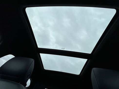 Used 2023 Chevrolet Blazer RS w/ Driver Confidence II Package image 32