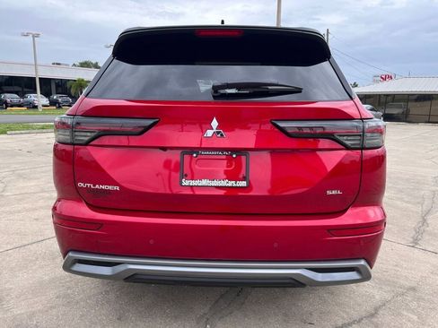 New 2025 Mitsubishi Outlander SEL FWD image 4