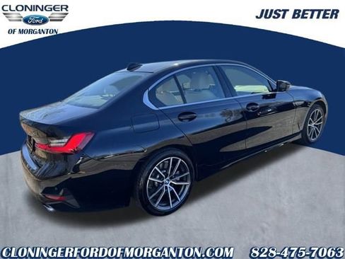 Used 2020 BMW 330i xDrive Sedan w/ Convenience Package image 11