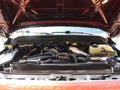 Used 2016 Ford F250 King Ranch w/ King Ranch w/Chrome Package AWD/4WD image 8
