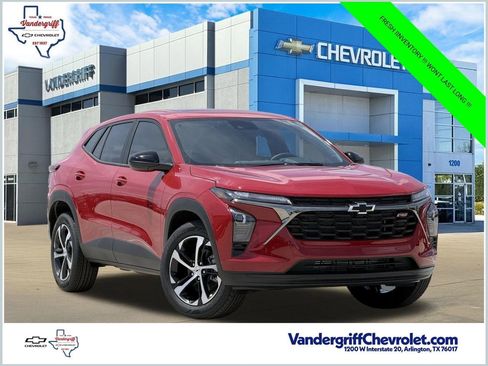 New 2026 Chevrolet Trax RS w/ Sunroof Package FWD image 1