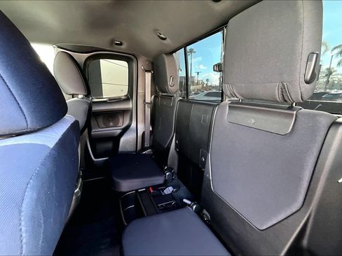 Used 2023 Toyota Tacoma TRD Sport image 26