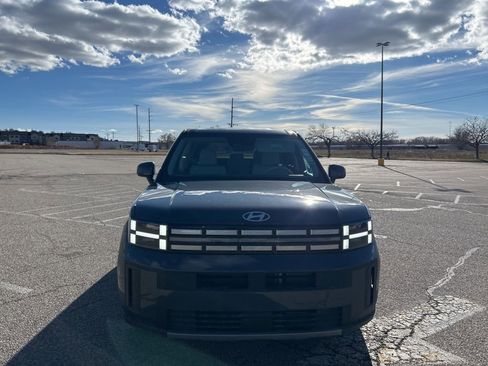 New 2026 Hyundai Santa Fe SE image 2