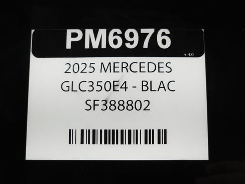 Used 2025 Mercedes-Benz GLC 350e 4MATIC image 34