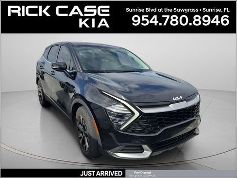 Used 2024 Kia Sportage EX FWD image 1