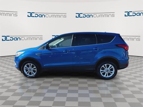 Used 2019 Ford Escape SE image 6