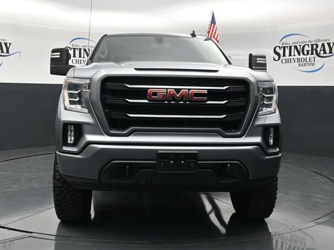 Used 2021 GMC Sierra 1500 Elevation w/ X31 Off-Road Package AWD/4WD image 2
