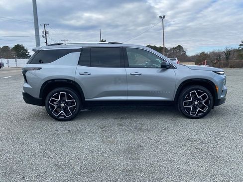 New 2026 Chevrolet Traverse High Country AWD/4WD image 2