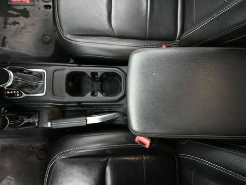 Used 2020 Jeep Wrangler Unlimited Sahara w/ Dual Top Group image 36