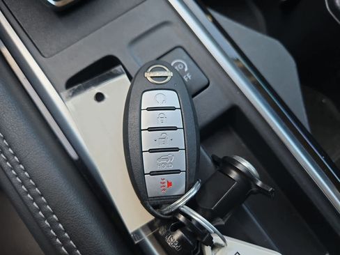 Used 2022 Nissan Pathfinder Platinum w/ Cargo Package image 34