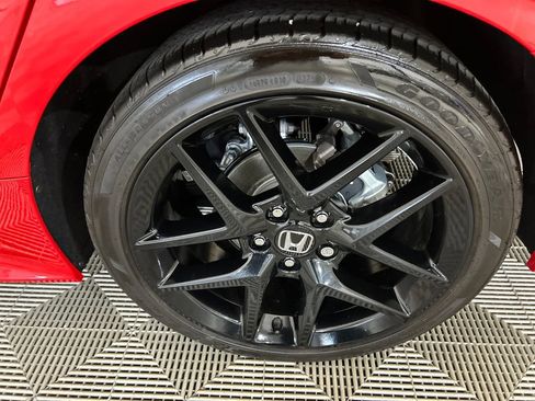Used 2025 Honda Civic Sport image 9