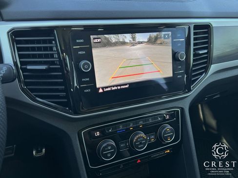 Used 2023 Volkswagen Atlas SEL Premium image 18