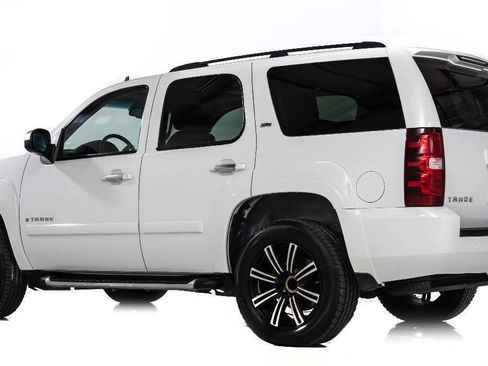 Used 2008 Chevrolet Tahoe LT image 4