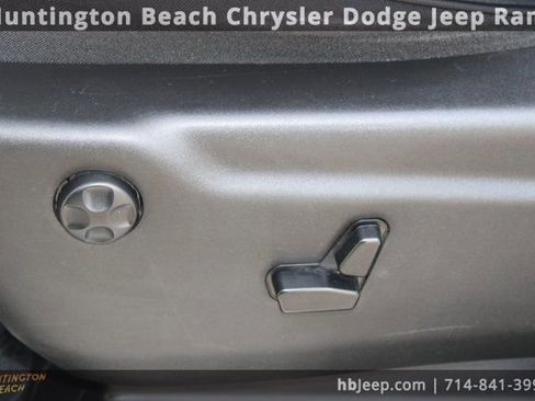 Used 2019 Jeep Grand Cherokee High Altitude image 36