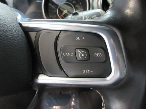 Used 2021 Jeep Wrangler Unlimited Sahara w/ LED Lighting Group AWD/4WD image 22