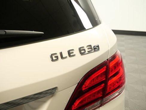 Used 2016 Mercedes-Benz GLE 63 AMG S image 9