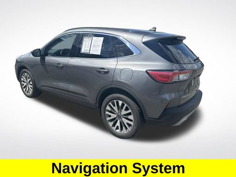 Used 2022 Ford Escape Titanium AWD/4WD image 3