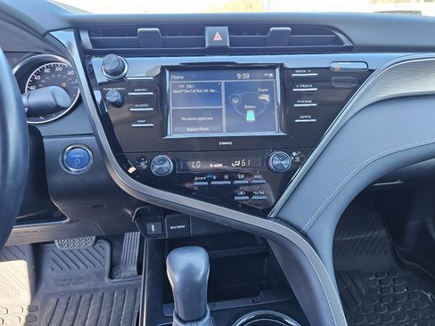 Used 2020 Toyota Camry SE image 24