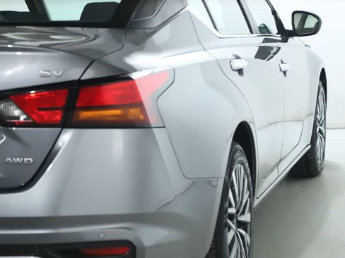 Used 2024 Nissan Altima 2.5 SV w/ SV Premium Package image 45