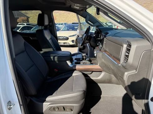 Used 2023 GMC Sierra 1500 SLT w/ SLT Convenience Package AWD/4WD image 36
