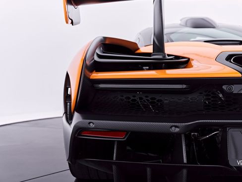 Used 2019 McLaren Senna RWD image 49