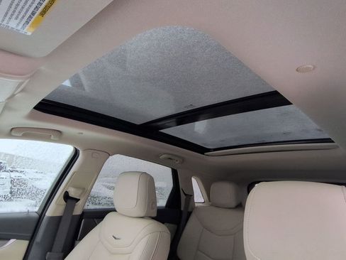 Certified 2024 Cadillac XT5 Premium Luxury image 12