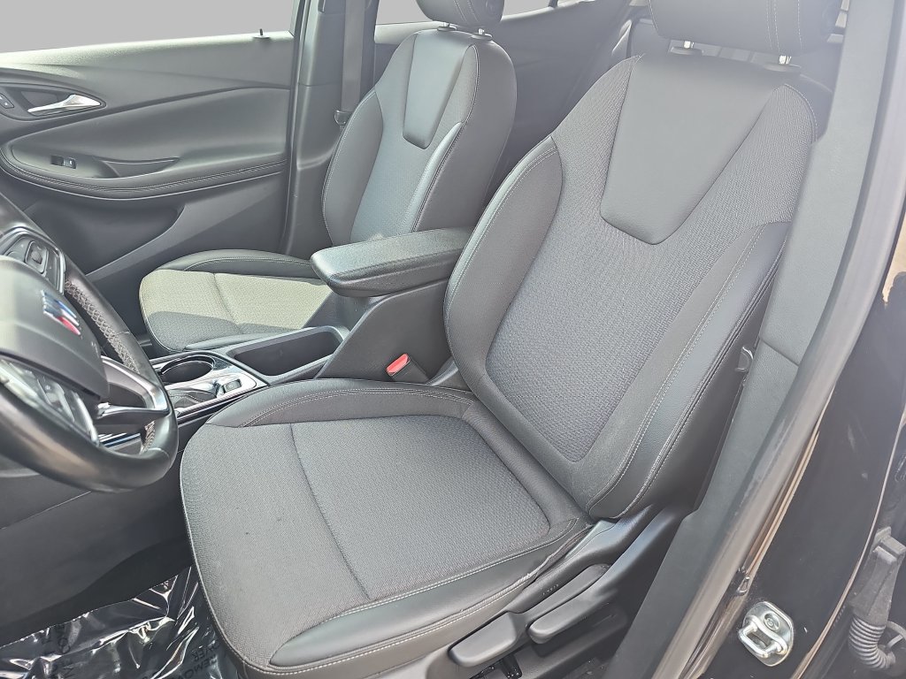 Used 2025 Buick Encore GX Preferred AWD/4WD image 18