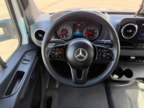 Used 2019 Mercedes-Benz Sprinter 170 w/ Chrome Grille Package image 18