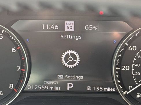 Used 2024 Mitsubishi Outlander SE image 30