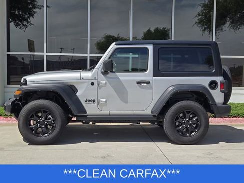 Used 2022 Jeep Wrangler Sport AWD/4WD image 4