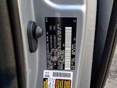 Certified 2025 Toyota Sienna LE w/ LE Plus Package FWD image 14