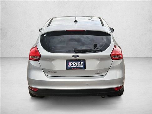 Used 2016 Ford Focus SE FWD image 29
