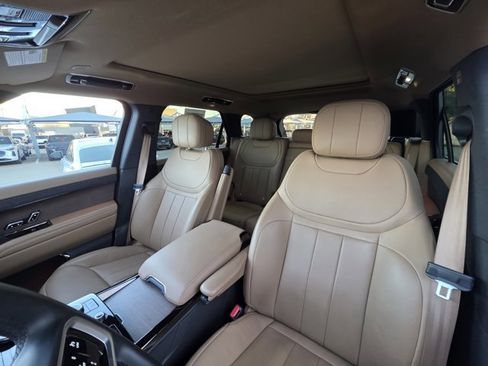 Used 2023 Land Rover Range Rover Sport SE image 15