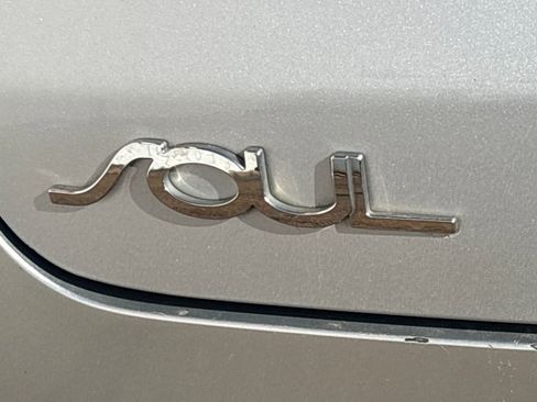 Used 2021 Kia Soul S image 31