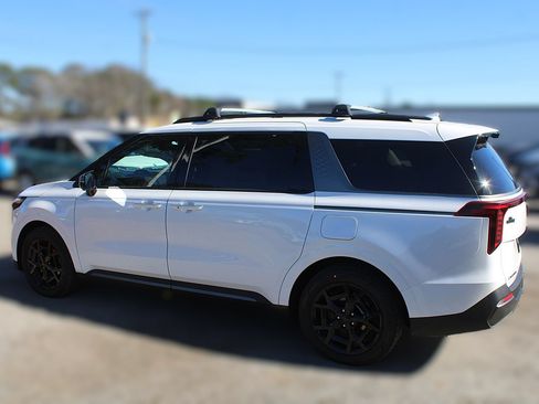 New 2027 Kia Carnival SX Prestige FWD image 15