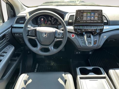 Used 2025 Honda Odyssey EX-L image 10