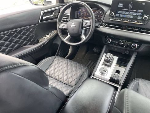 Used 2023 Mitsubishi Outlander SEL FWD image 14