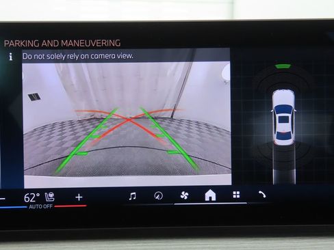 New 2026 BMW 330i Sedan w/ Convenience Package image 15