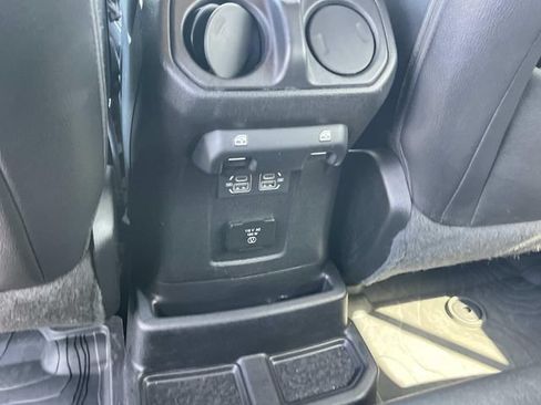 Used 2021 Jeep Wrangler Unlimited Sahara w/ Cold Weather Group AWD/4WD image 16